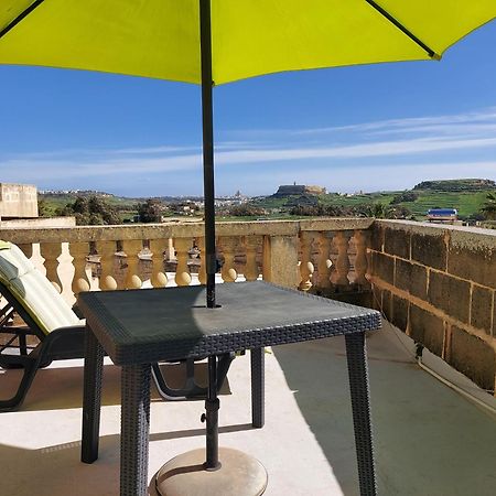 Razzett Warda B&B Għasri Екстериор снимка
