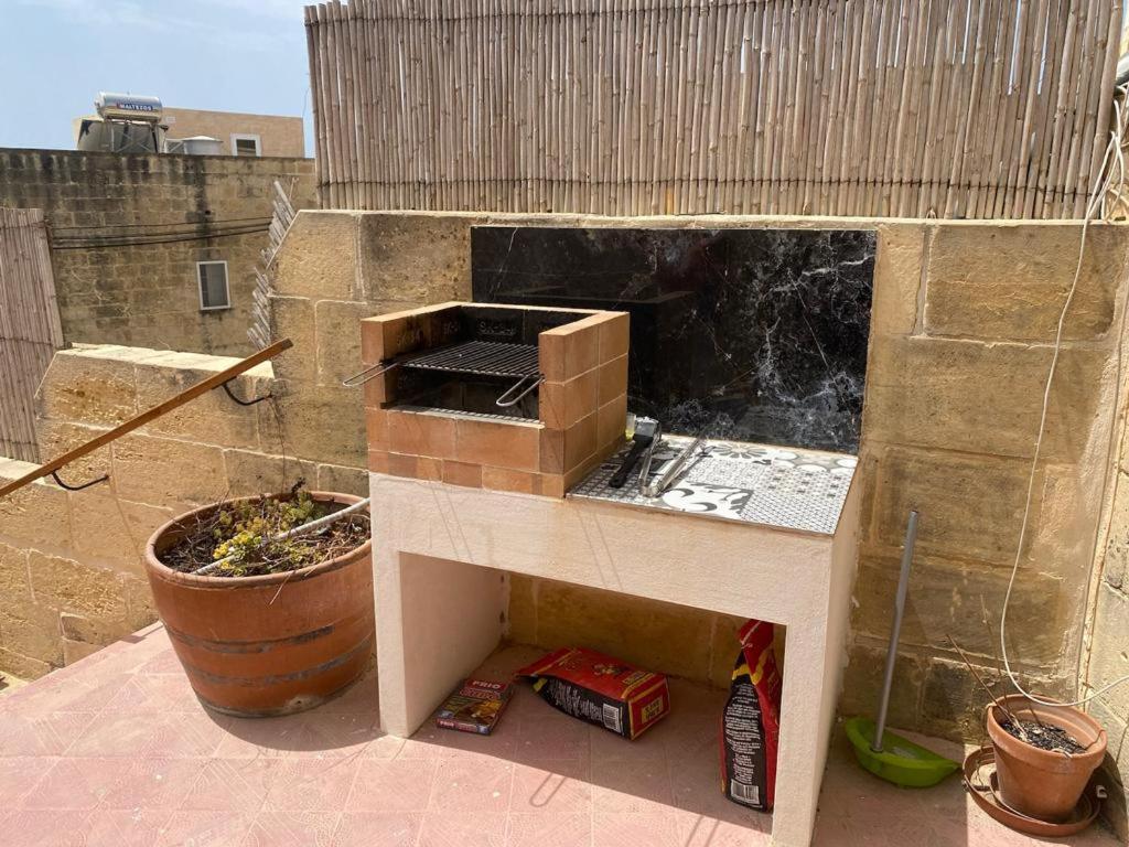 Razzett Warda B&B Għasri Екстериор снимка