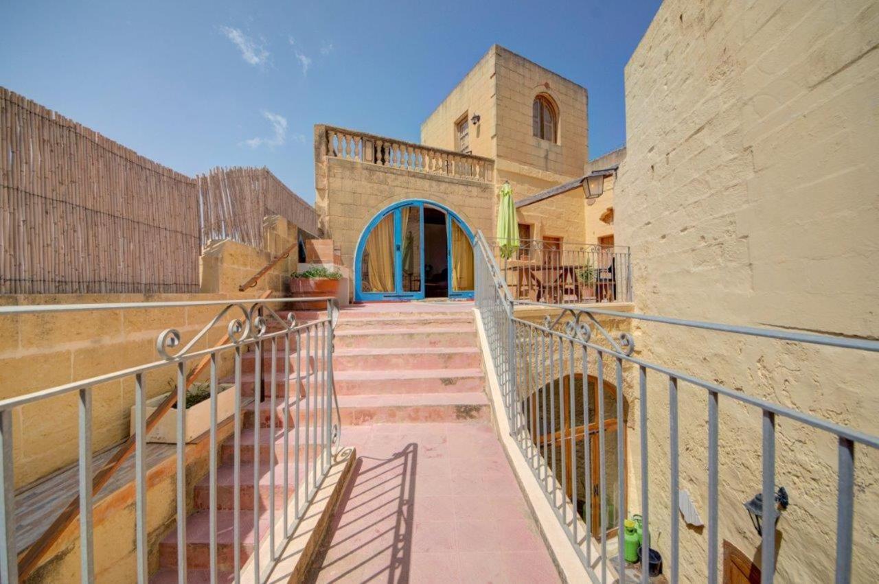Razzett Warda B&B Għasri Екстериор снимка
