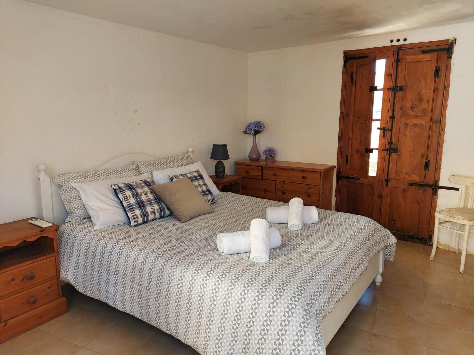 Razzett Warda B&B Għasri Екстериор снимка