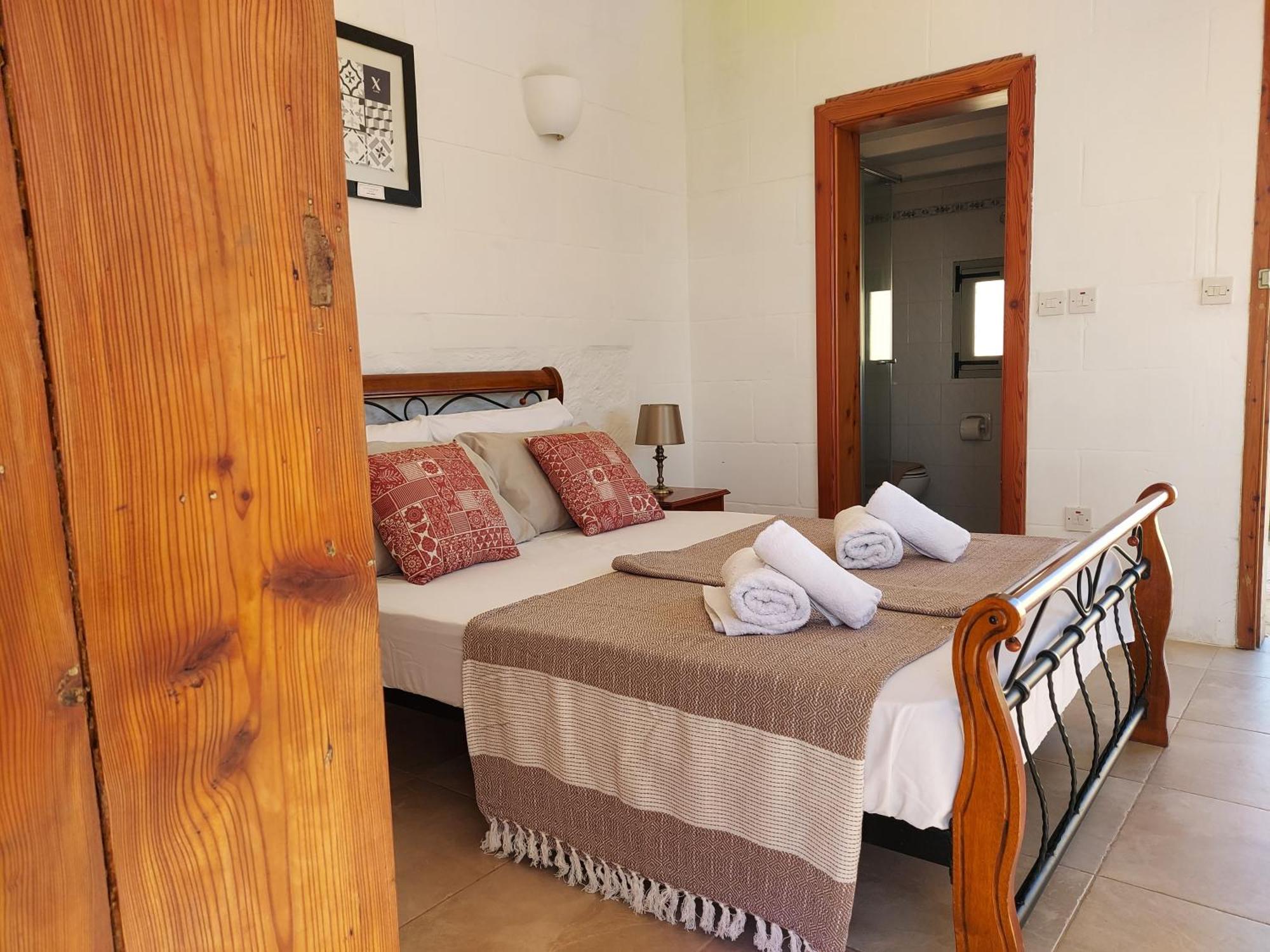 Razzett Warda B&B Għasri Екстериор снимка