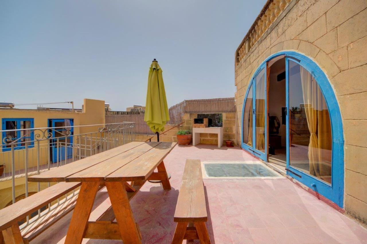 Razzett Warda B&B Għasri Екстериор снимка