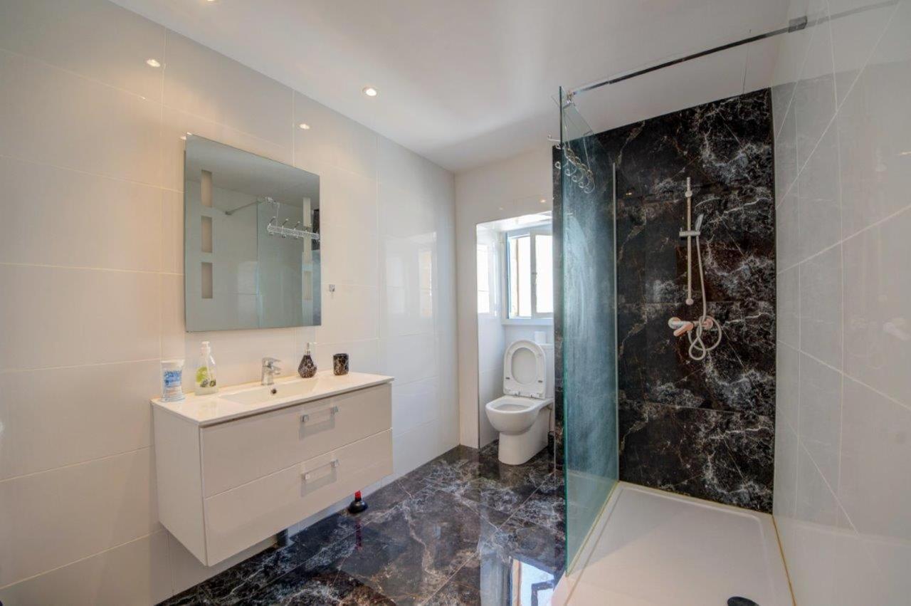 Razzett Warda B&B Għasri Екстериор снимка